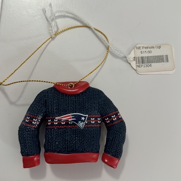 New England Patriots Ugly Sweater Ornament - NWT - Picture 2 of 2